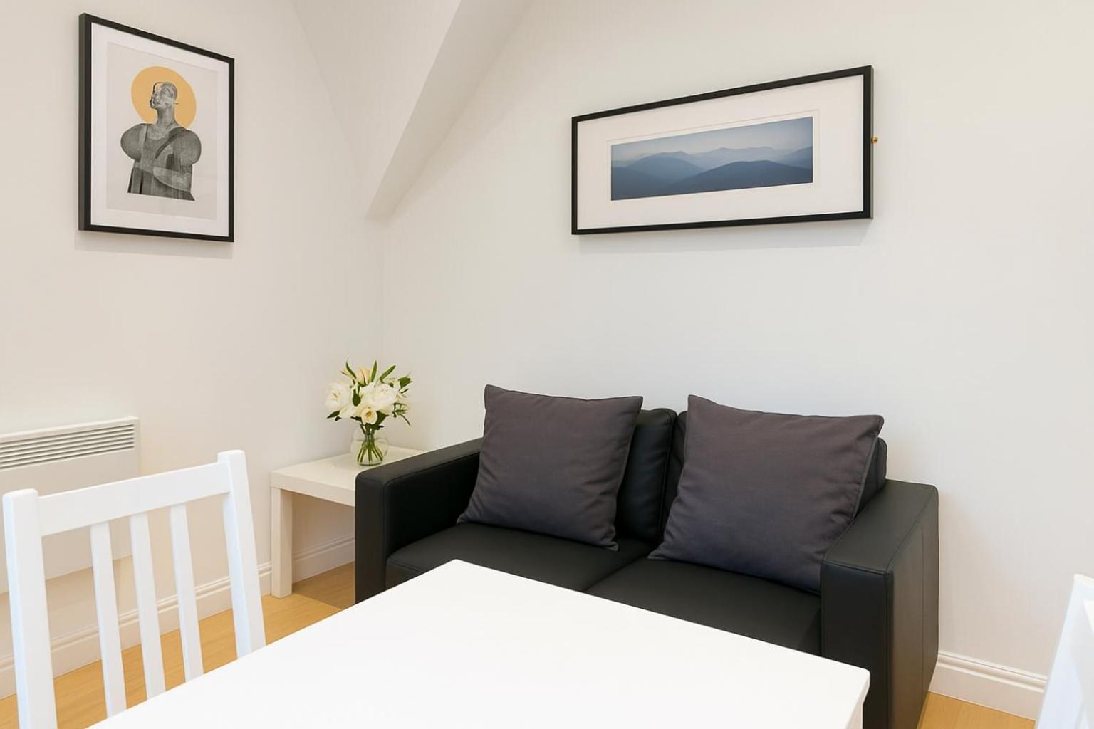 2 Bedroom Apartment Nr City Centre, Uni & Parks Κάρντιφ Εξωτερικό φωτογραφία